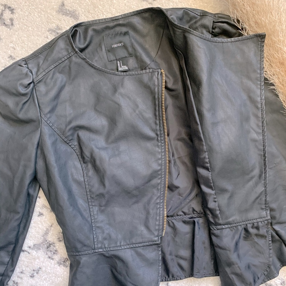 Jacket - Picture 4 of 4